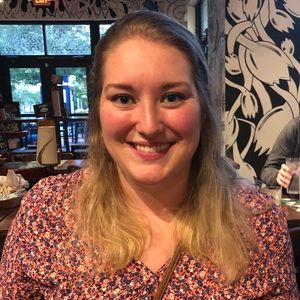 Meet your Posher, Lia